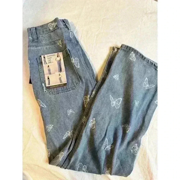 Simple Society Womens 5/27 Super High Rise Baggy Denim Jeans Butterfly Print - Picture 9 of 10